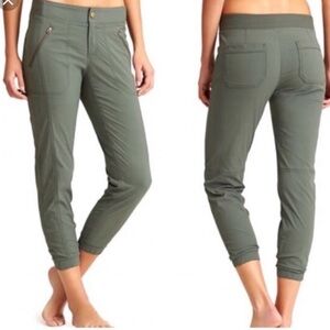 Athleta Trekkie Hike pant/jogger jasper green 4